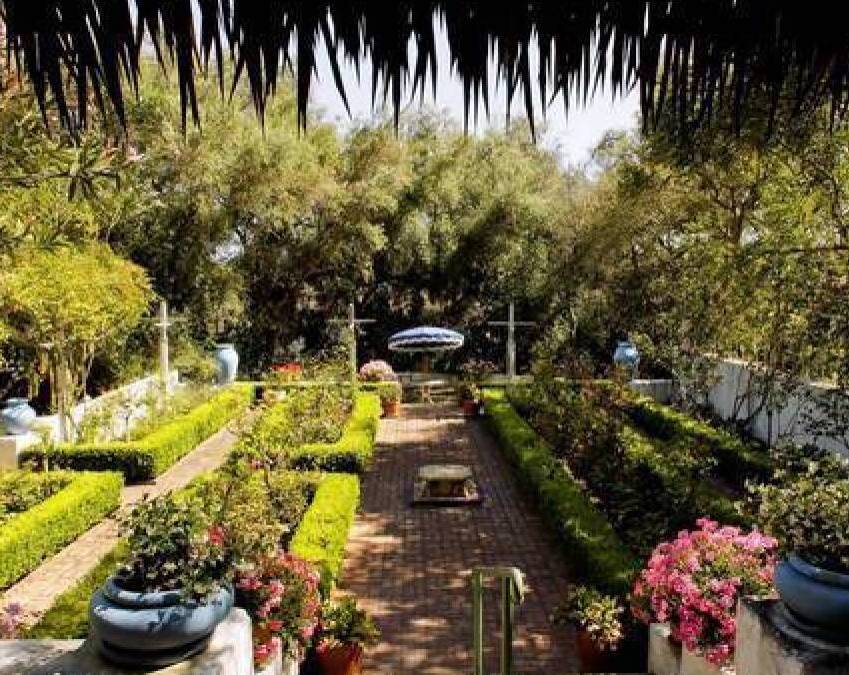 Rancho Los Alamitos gardens